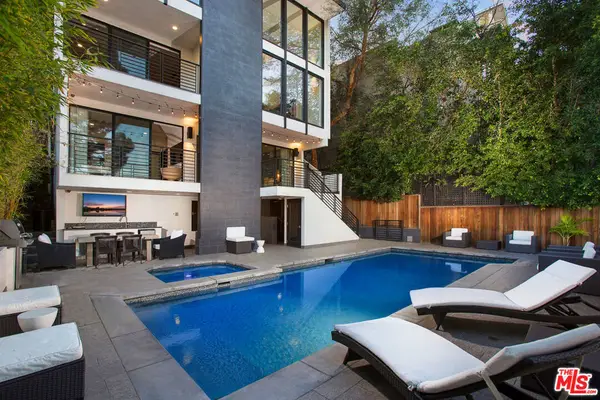 14835 Valley Vista Boulevard, Sherman Oaks, CA 91403