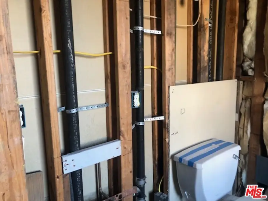 1032 Peralta Street, Oakland, CA 94607 - Image #2