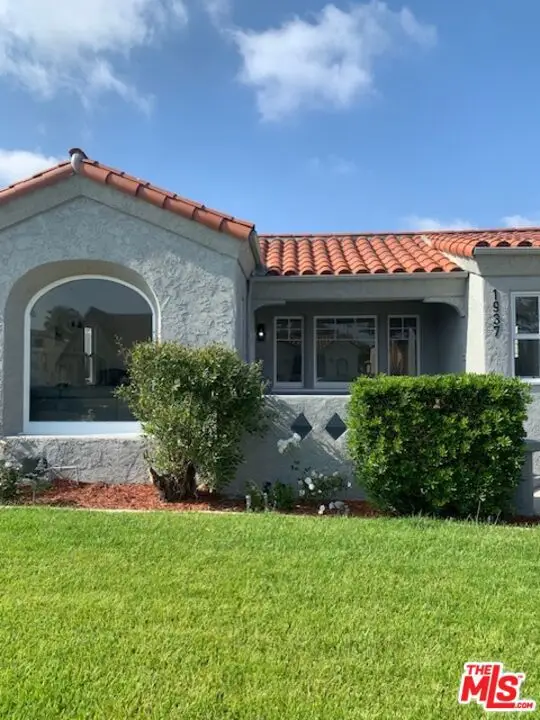 1937 W 80th Street, Los Angeles, CA 90047