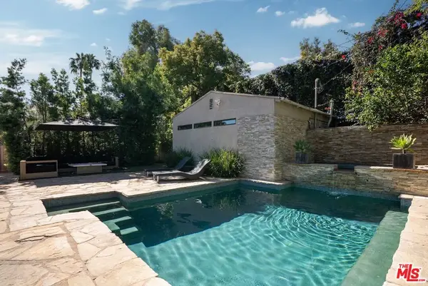 107 S Gardner Street, Los Angeles, CA 90036