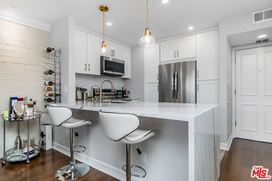 11750 W Sunset Boulevard #402, Los Angeles, CA 90049 - Image #3