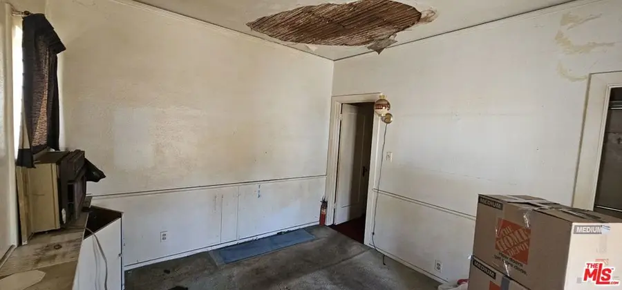 1047 S Victoria Avenue, Los Angeles, CA 90019 - Image #3