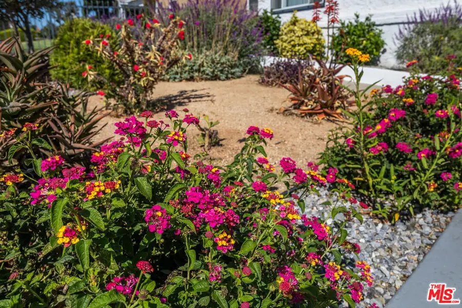 9806 S Van Ness Avenue, Los Angeles, CA 90047 - Image #3