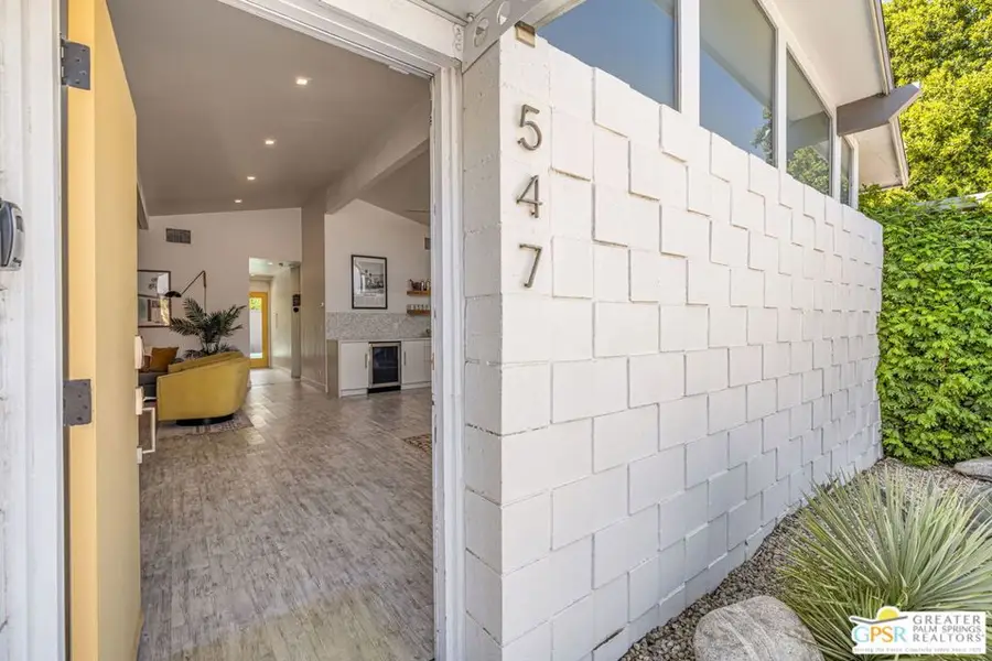 547 N Sunrise Way, Palm Springs, CA 92262 - Image #3