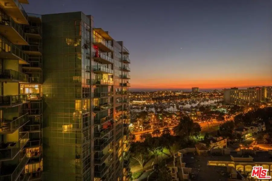 13700 Marina Pointe Drive #1514, Marina Del Rey, CA 90292 - Image #3