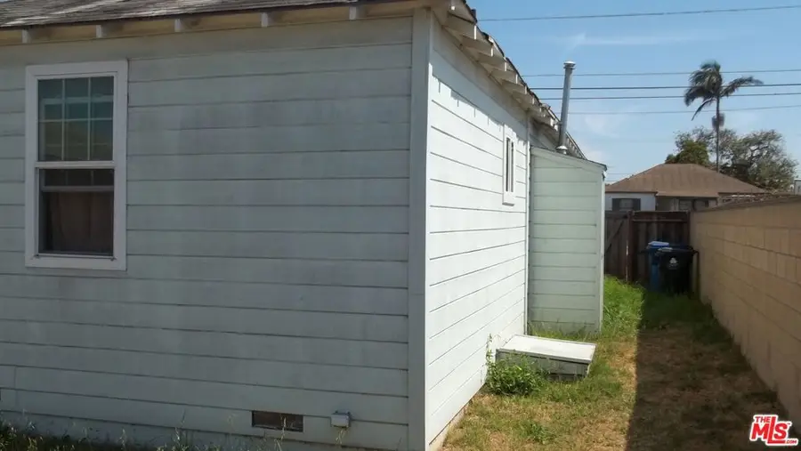 727 W 117th Street, Los Angeles, CA 90044 - Image #3