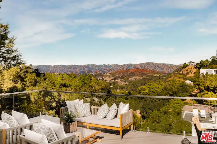 8921 Appian Way, Los Angeles, CA 90046 - #2