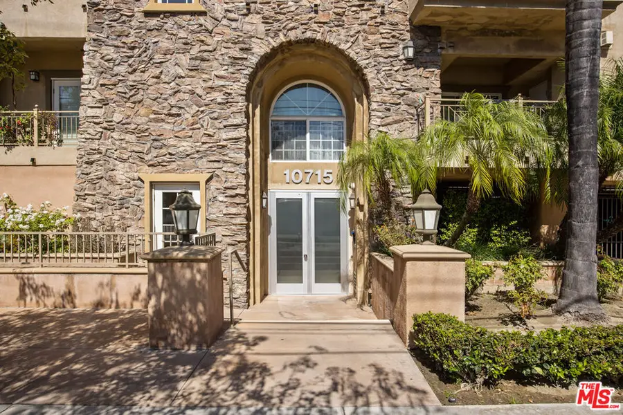 10715 Camarillo Street #307, North Hollywood, CA 91602 - #2