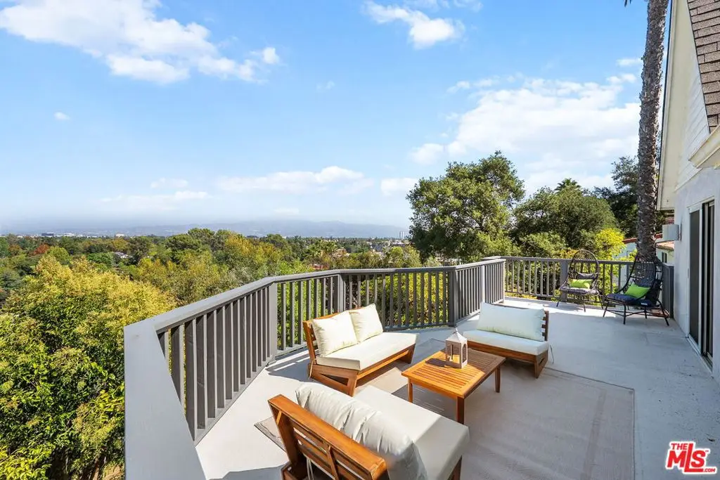 11543 Sunshine Terrace, Studio City, CA 91604 - Image #1