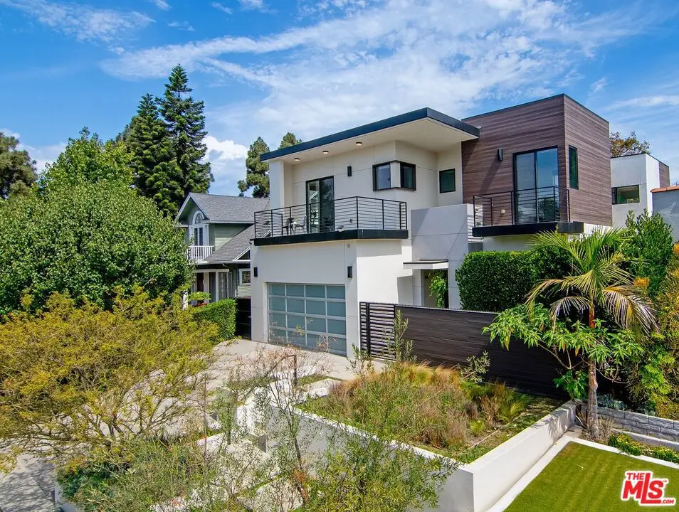 362 N Norton Avenue, Los Angeles, CA 90004 - Image #1