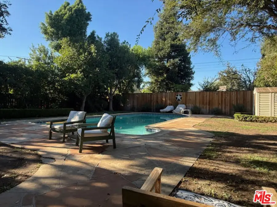 12211 Huston Street, Valley Village, CA 91607 - Image #3