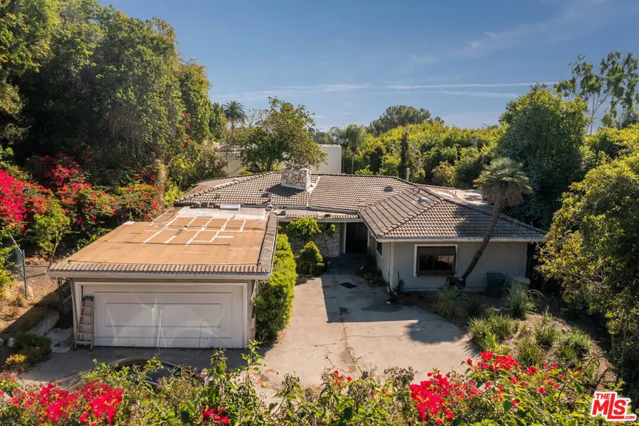 1150 Laurel Way, Beverly Hills, CA 90210 - Image #2