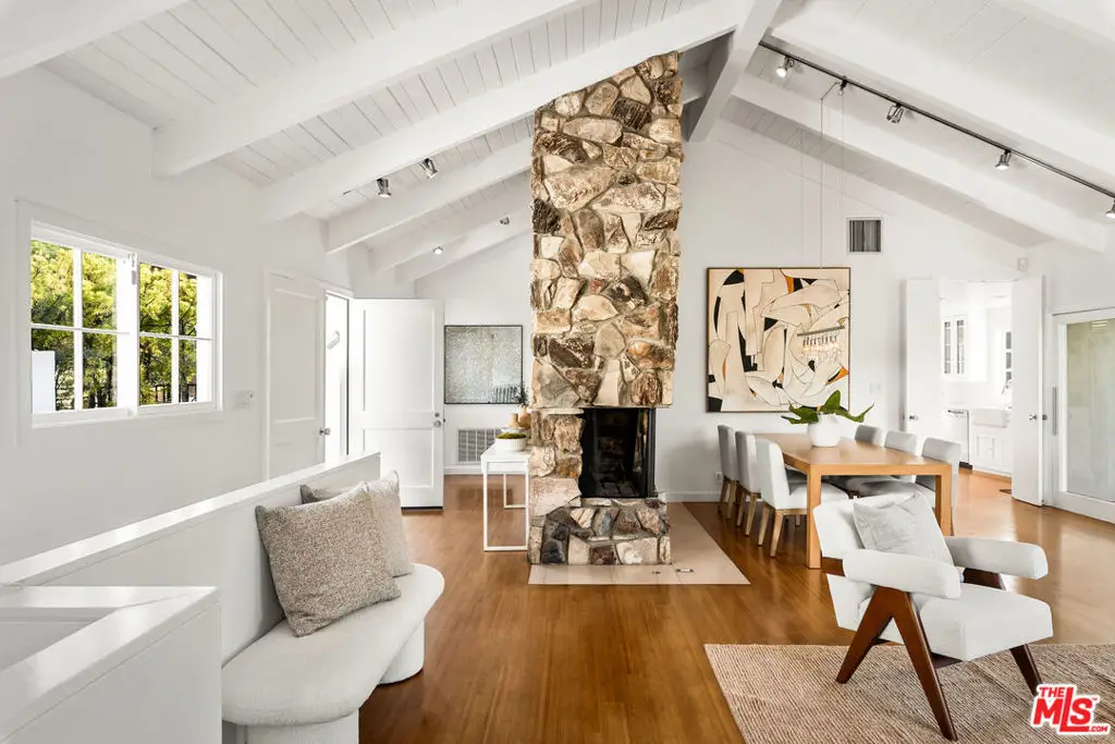 2745 La Cuesta Drive, Los Angeles, CA 90046 - Image #1