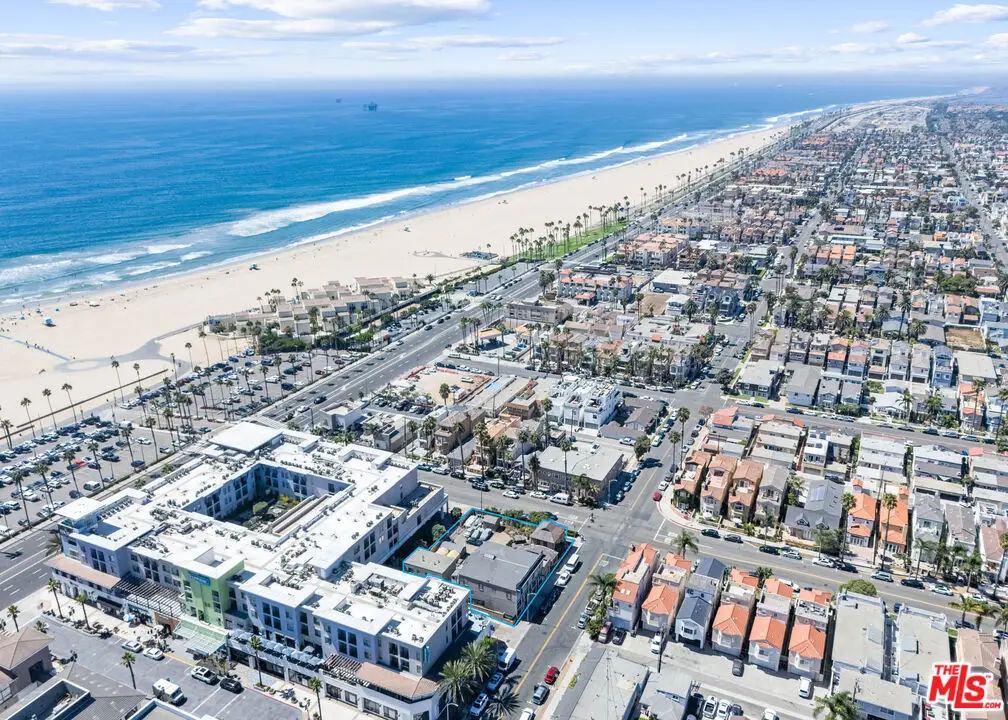 517 Walnut Avenue, Huntington Beach, CA 92648 - Image #1