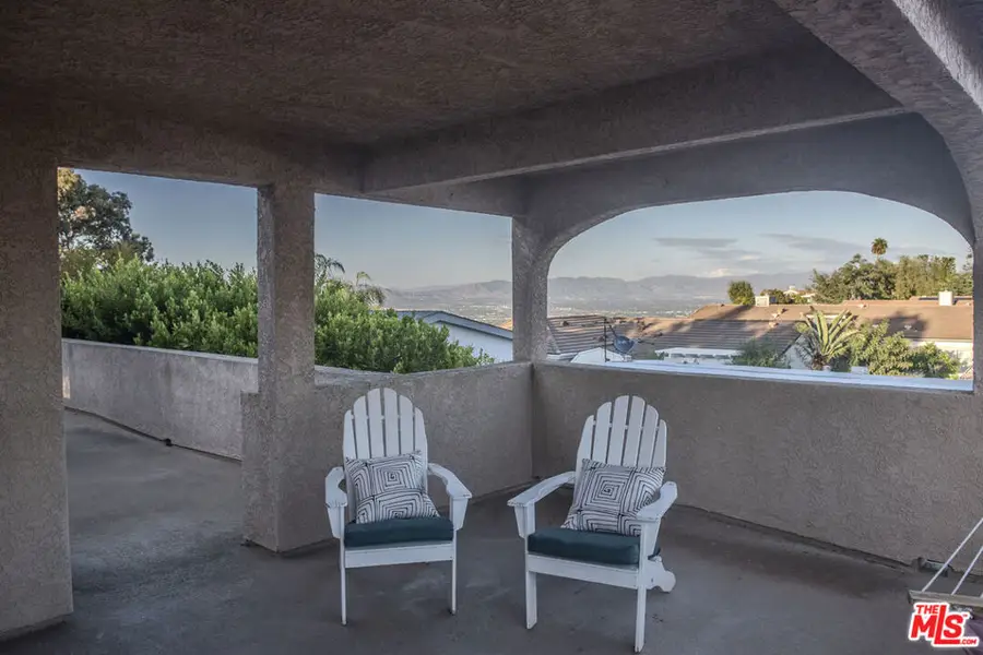 121 Navajo Lane, Topanga, CA 90290 - Image #3