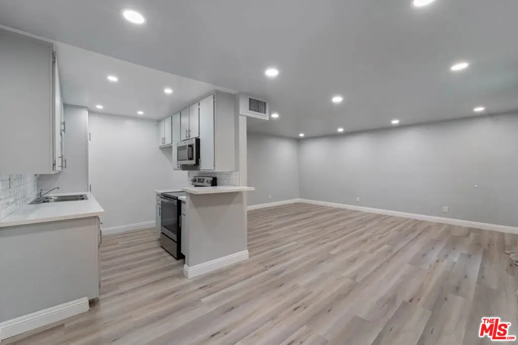 110 E Hillcrest Boulevard #115, Inglewood, CA 90301 - Image #1