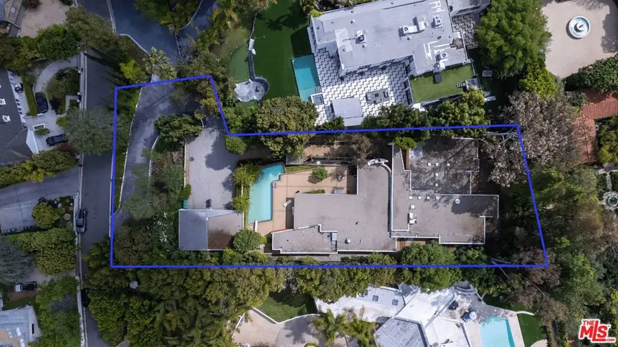 1022 Summit Drive, Beverly Hills, CA 90210 - Image #2