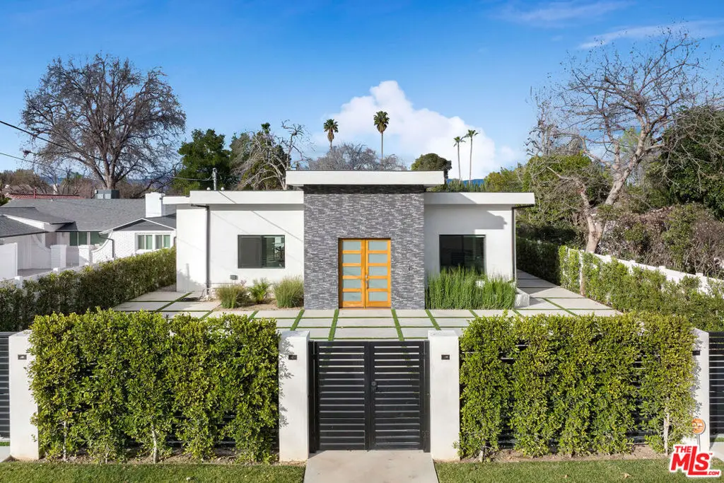 22931 Dolorosa Street, Woodland Hills, CA 91367 - Image #1