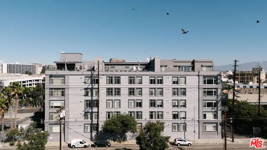 825 E 4th Street #110, Los Angeles, CA 90013 - Image #1