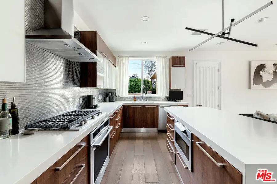 12504 Kling Street, Studio City, CA 91604 - Image #2