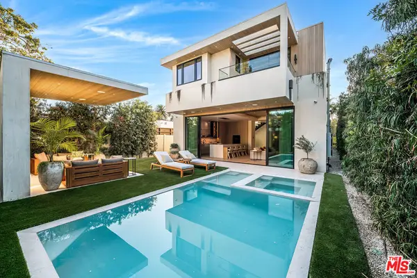 524 N Sierra Bonita Avenue, Los Angeles, CA 90036