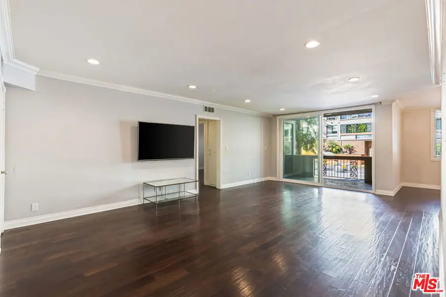 11970 Montana Avenue #108, Los Angeles, CA 90049 - Image #2