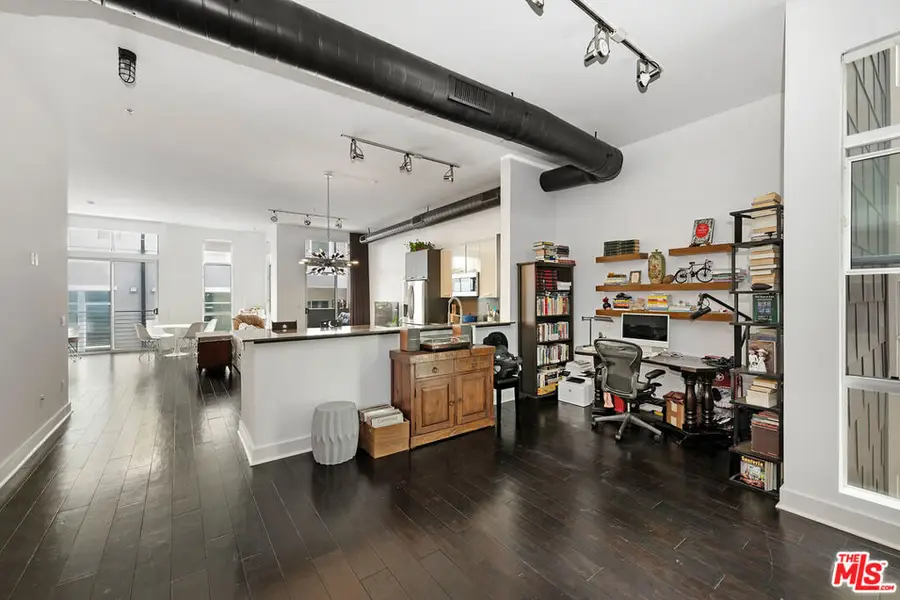 13320 Beach Avenue #306, Marina Del Rey, CA 90292 - Image #2