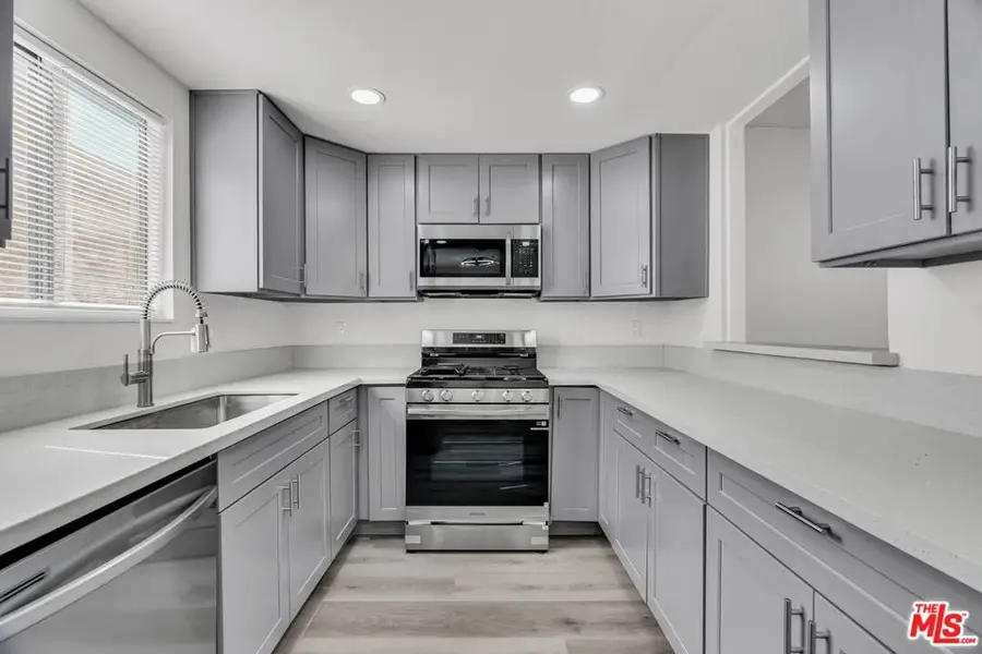 15125 Nordhoff Street #20, North Hills, CA 91343 - Image #3