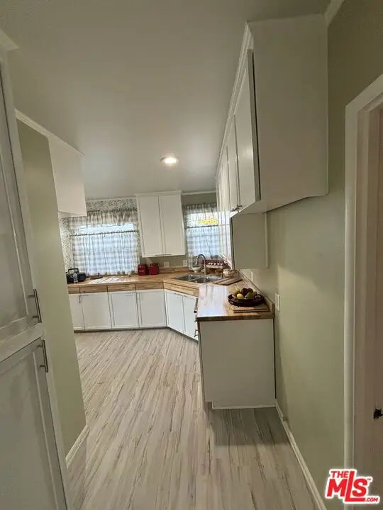 13025 Dewey Street, Los Angeles, CA 90066 - Image #3