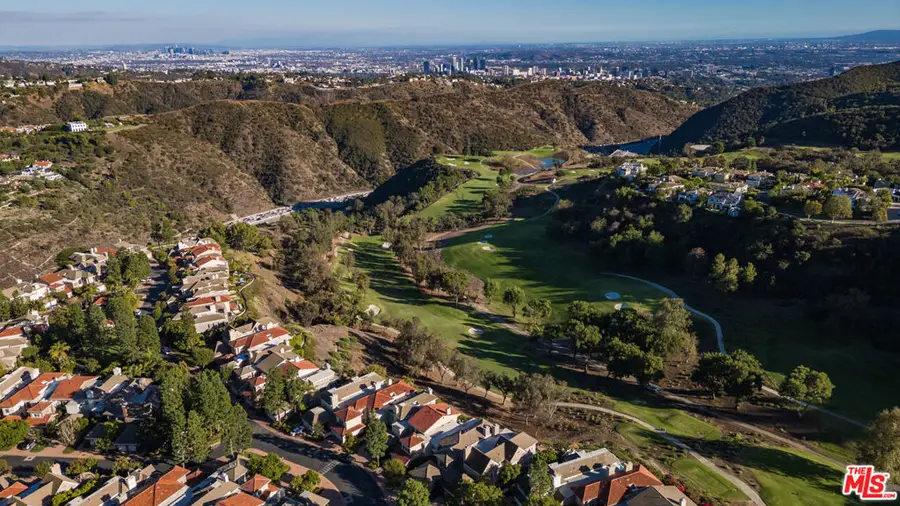 12386 Ridge Circle, Los Angeles, CA 90049 - Image #2