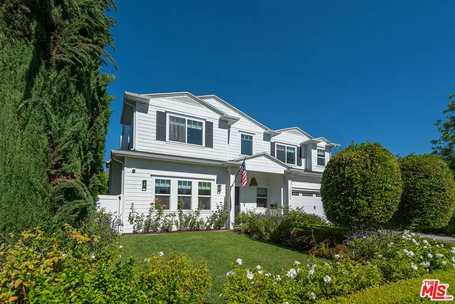 13935 Huston Street, Sherman Oaks, CA 91423 - Image #2