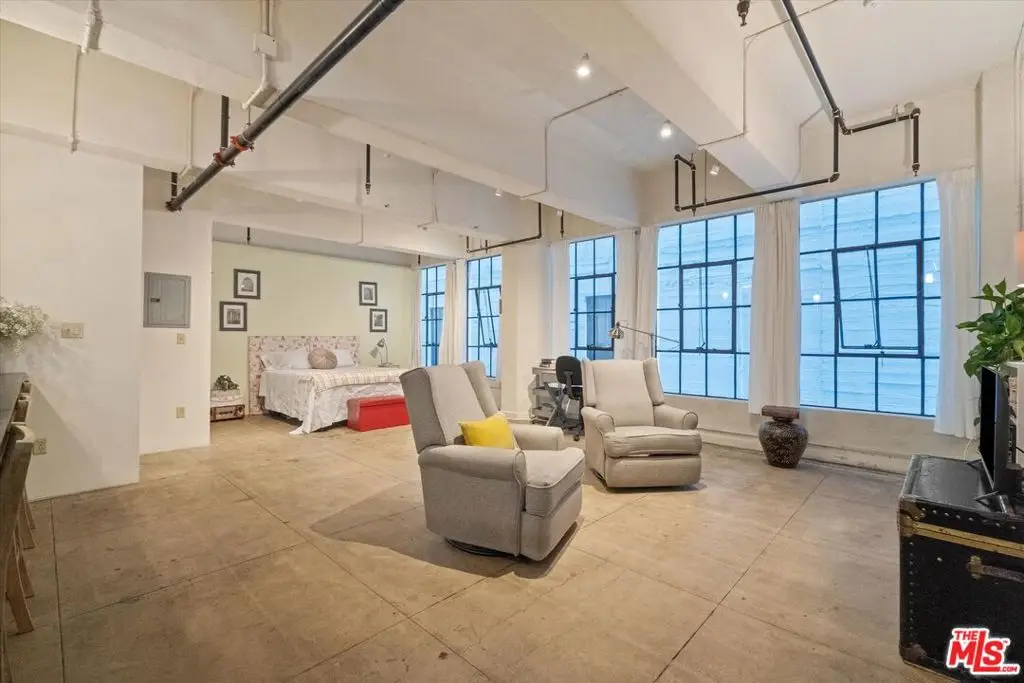 746 S Los Angeles Street #403, Los Angeles, CA 90014 - Image #1