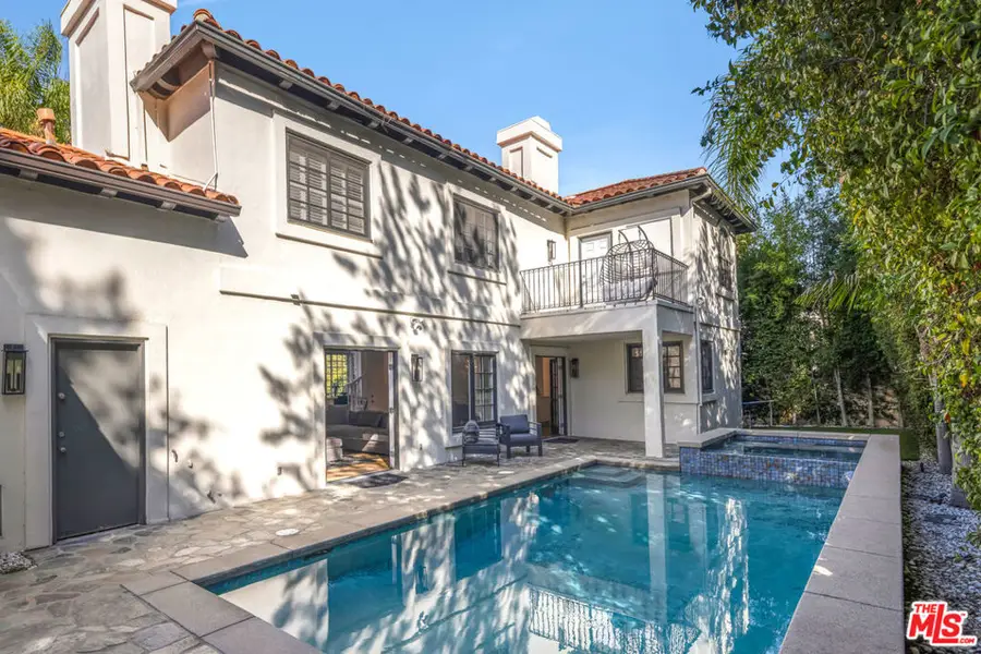 15916 Daniel Lane, Encino, CA 91436 - Image #2