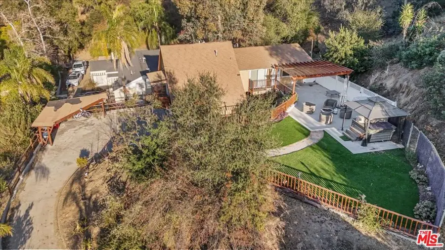 2070 Lilac Lane, Glendale, CA 91206 - Image #3