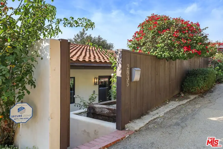 2835 Oak Point Drive, Los Angeles, CA 90068 - Image #3