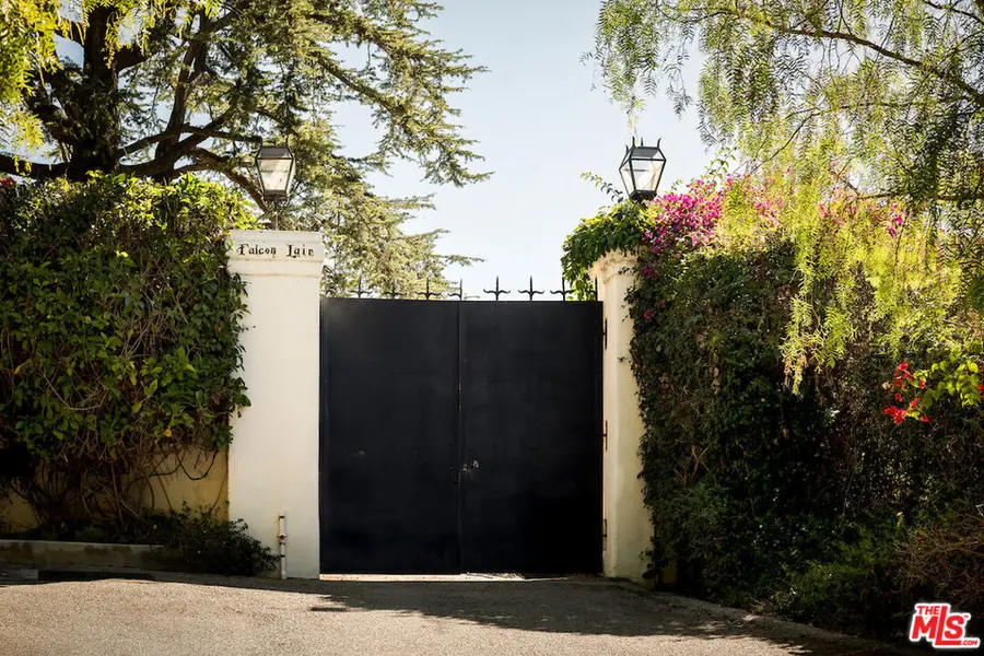 1436 Bella Drive, Beverly Hills, CA 90210 - Image #3