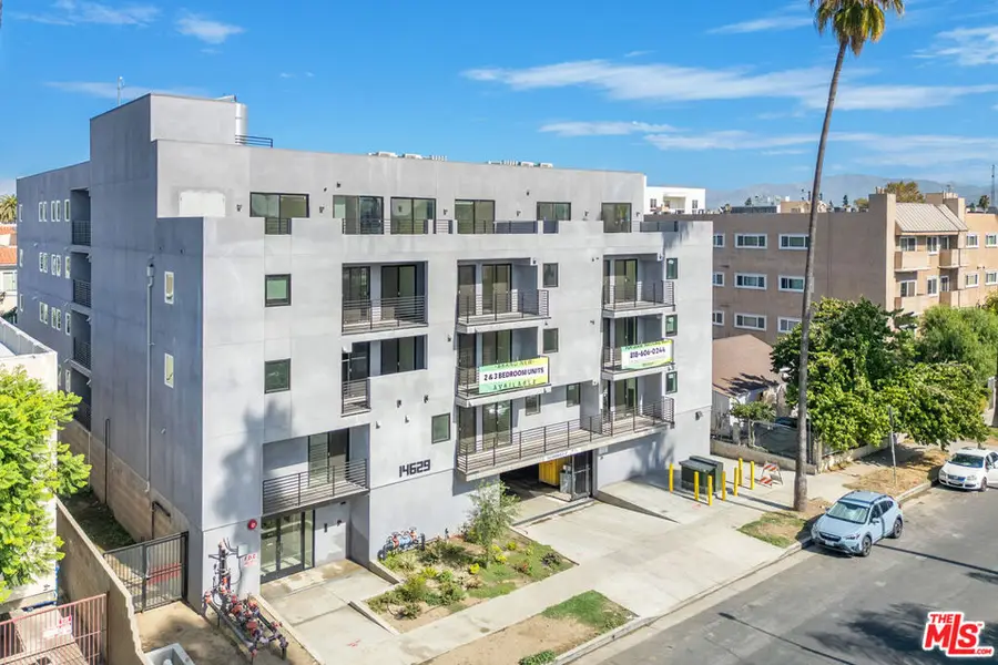 14631 Erwin Street, Van Nuys, CA 91411 - Image #3