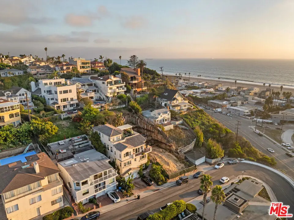 210 Montreal Street, Playa Del Rey, CA 90293 - Image #1