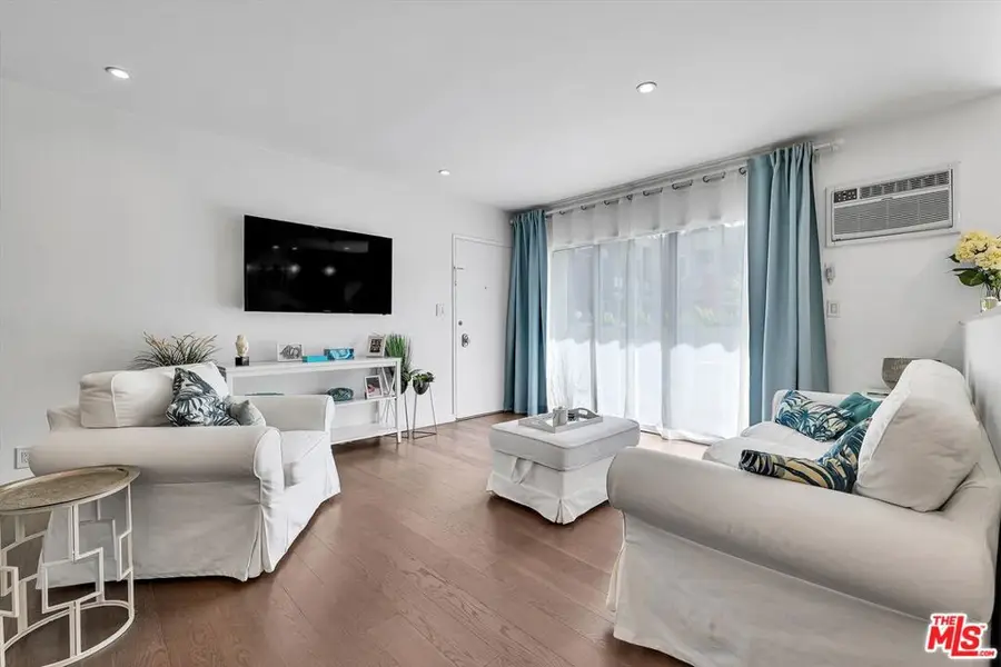 1233 N Laurel Avenue #114, West Hollywood, CA 90046 - Image #2