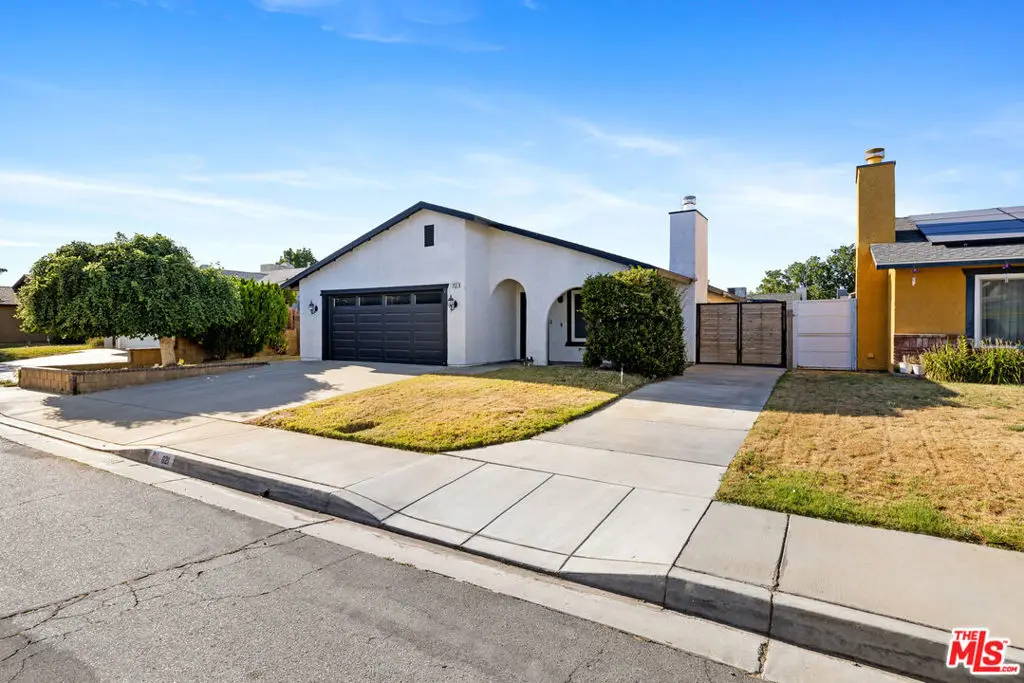 1121 Chagal Avenue, Lancaster, CA 93535 - Image #1
