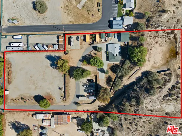 16166 Sierra Highway, Santa Clarita, CA 91390