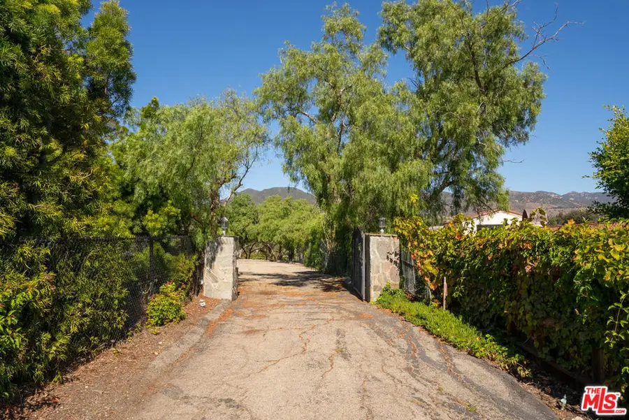 28901 Selfridge Drive, Malibu, CA 90265 - Image #2