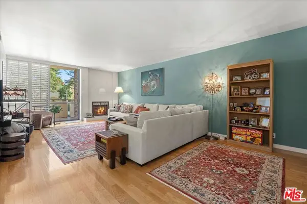 211 S Spalding Drive #N104, Beverly Hills, CA 90212