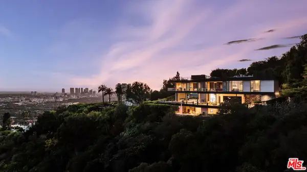 9199 Thrasher Avenue, Los Angeles, CA 90069