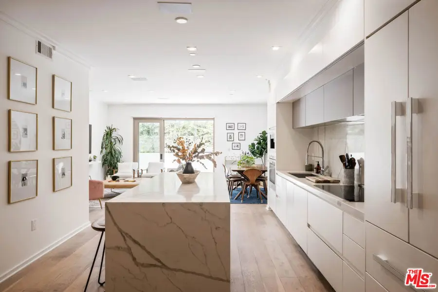 132 N Swall Drive #101, Los Angeles, CA 90048 - Image #2