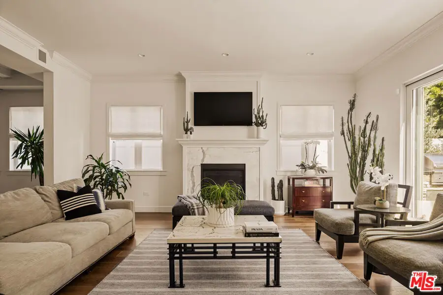 7324 Westlawn Avenue, Los Angeles, CA 90045 - Image #2