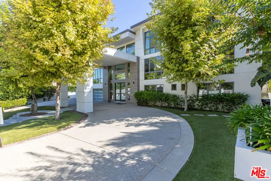 4230 Valley Meadow Road, Encino, CA 91436 - Image #3