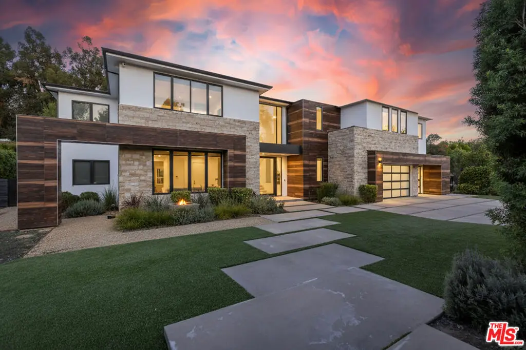 4607 Vanalden Avenue, Tarzana, CA 91356 - Image #1