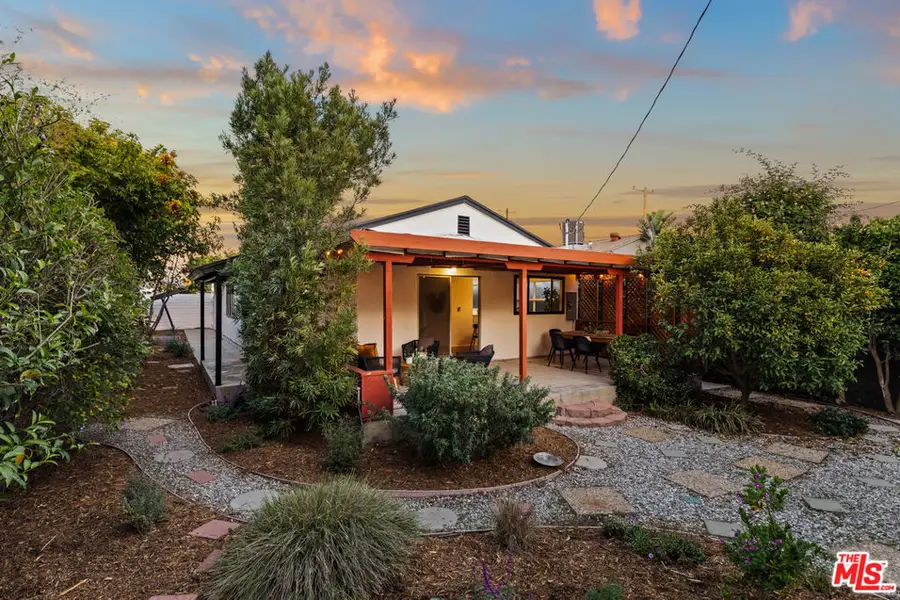 2449 Walgrove Avenue, Los Angeles, CA 90066 - Image #2