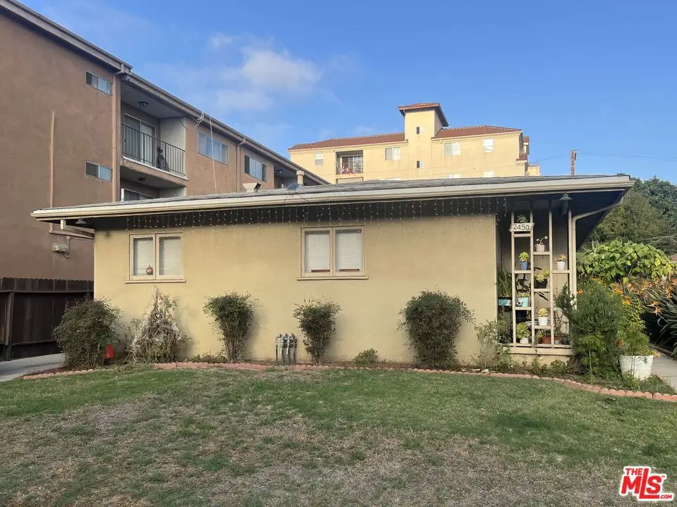 2450 Corinth Avenue, Los Angeles, CA 90064 - Image #1